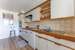 Photo 17- click for photo gallery